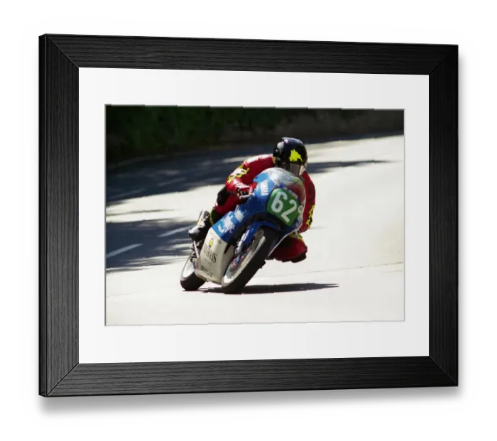 Framed Print : Bruce Anstey (DTR Yamaha) 2002 Ultra Lightweight TT