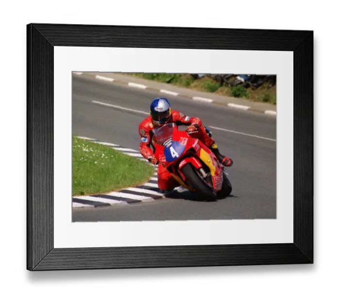 Framed Print : Adrian Archibald (Red Bull Honda) 2002 Junior 600 TT Framed Print : Adrian Archibald (Red Bull Honda) 2002 Junior 600 TT