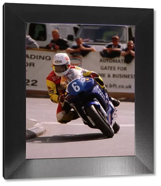 Jason Griffiths (Yamaha) 2002 Junior 600 TT