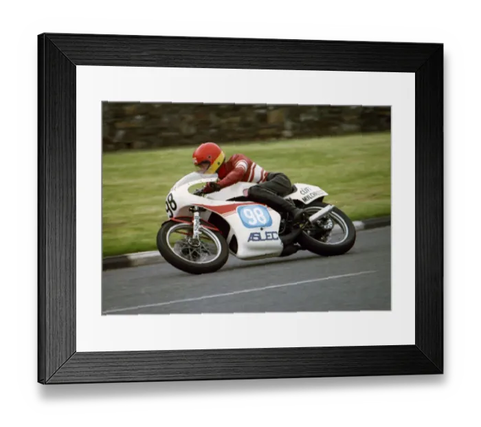 Framed Print : Cliff Mylchreest (Yamaha) 1980 Junior Manx Grand Prix Framed Print : Cliff Mylchreest (Yamaha) 1980 Junior Manx Grand Prix