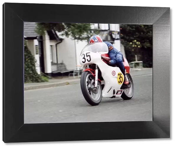 Dave Sharratt (Honda) 1974 Senior Manx Grand Prix