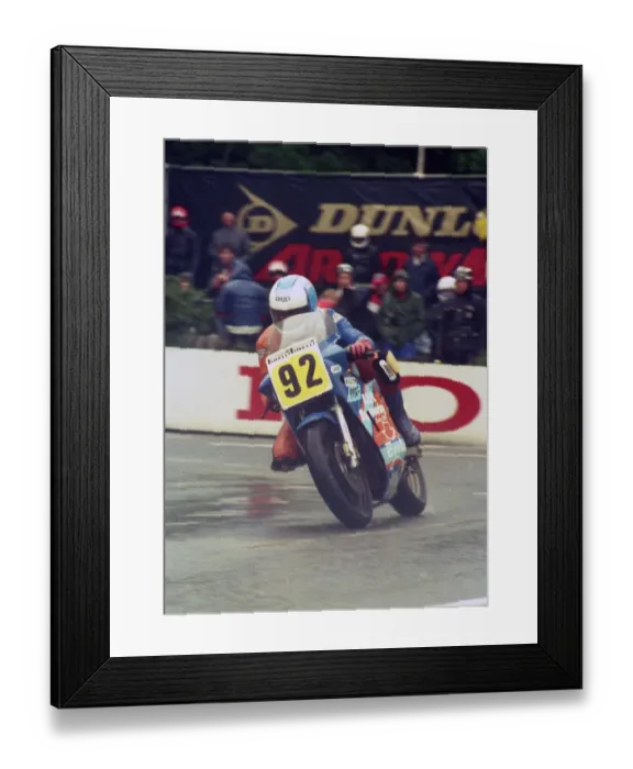 Framed Print : Mark Bullen (Suzuki) 1987 Senior TT Framed Print : Mark Bullen (Suzuki) 1987 Senior TT