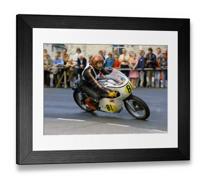 Framed Print : Barry Needle (Seeley) 1975 Senior Manx Grand Prix