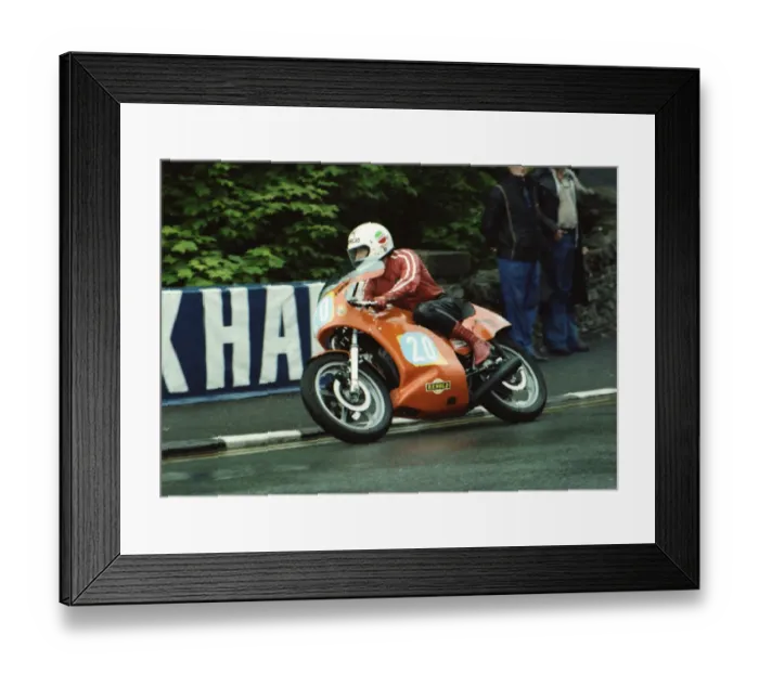 Framed Print : Pete Davies (Laverda) 1980 Formula Two TT Framed Print : Pete Davies (Laverda) 1980 Formula Two TT