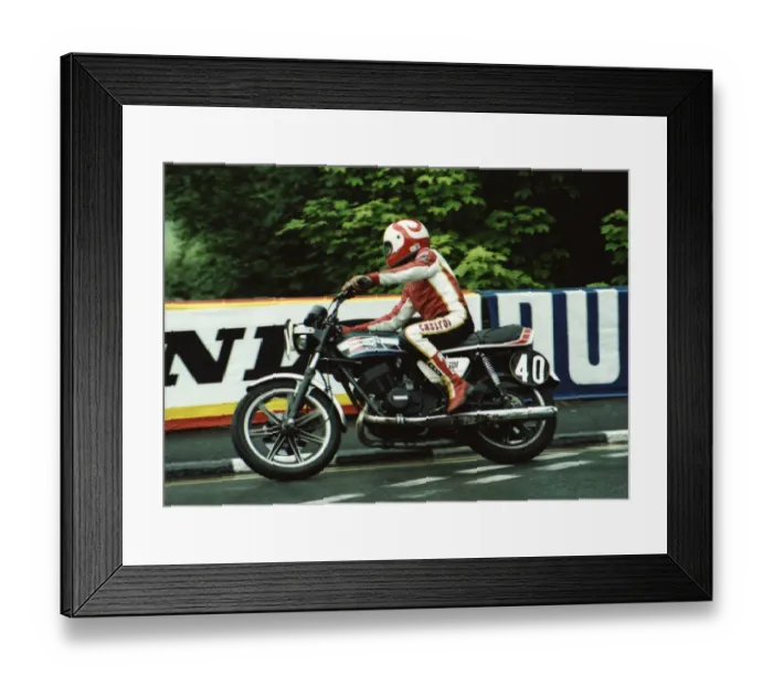 Framed Print : Steve Tonkin (Yamaha) 1980 Formula Three TT Framed Print : Steve Tonkin (Yamaha) 1980 Formula Three TT