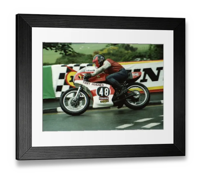 Framed Print : Steve Murray (Yamaha) 1980 Formula Three TT Framed Print : Steve Murray (Yamaha) 1980 Formula Three TT