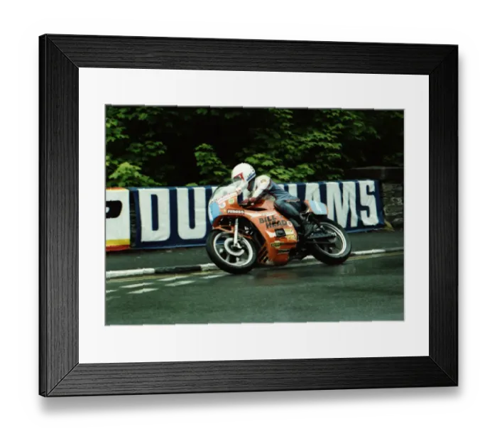 Framed Print : Bill Smith (Honda) 1980 Formula Two TT Framed Print : Bill Smith (Honda) 1980 Formula Two TT