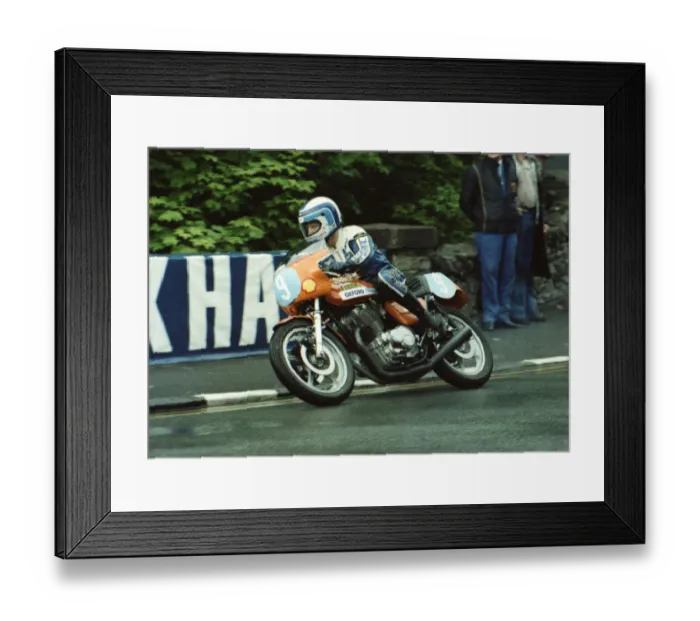 Framed Print : Mick Hunt (Laverda) 1980 Formula Two TT Framed Print : Mick Hunt (Laverda) 1980 Formula Two TT