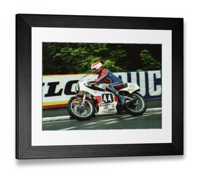 Framed Print : Barry Smith (Yamaha) 1980 Formula Three TT Framed Print : Barry Smith (Yamaha) 1980 Formula Three TT