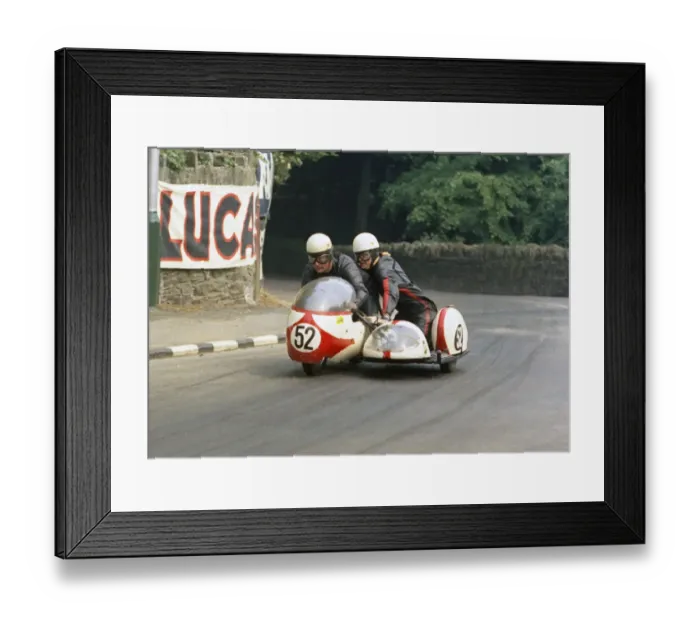 Framed Print : Bob Smith & Ian Forrest (Triumph) 1970 500 Sidecar TT Framed Print : Bob Smith & Ian Forrest (Triumph) 1970 500 Sidecar TT