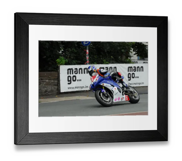 Framed Print : Mark Livesey (Yamaha) 2013 Newcomers Manx Grand Prix Framed Print : Mark Livesey (Yamaha) 2013 Newcomers Manx Grand Prix