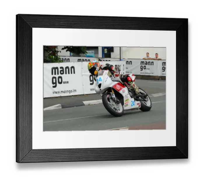 Framed Print : Dave Taylor (Triumph) 2013 Junior Manx Grand Prix Framed Print : Dave Taylor (Triumph) 2013 Junior Manx Grand Prix