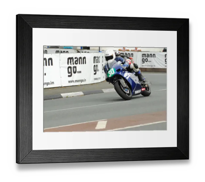 Framed Print : Neil Chadwick (Yamaha) 2013 Lightweight Manx Grand Prix Framed Print : Neil Chadwick (Yamaha) 2013 Lightweight Manx Grand Prix