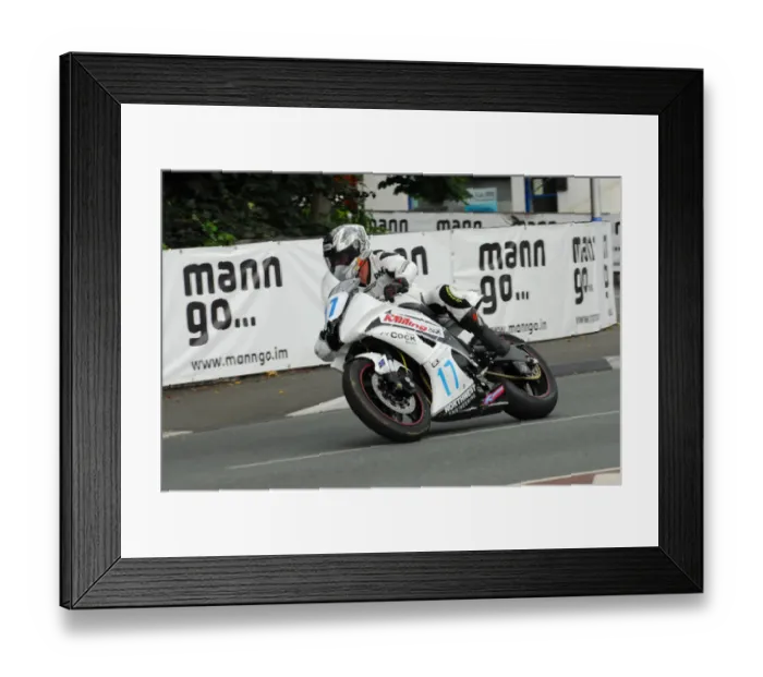 Framed Print : Dave Milling (Yamaha) 2013 Junior Manx Grand Prix