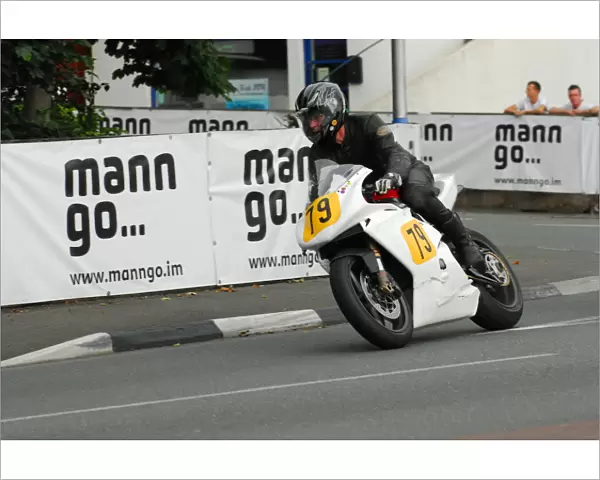 Bob Simmons (MV) 2013 Senior Manx Grand Prix