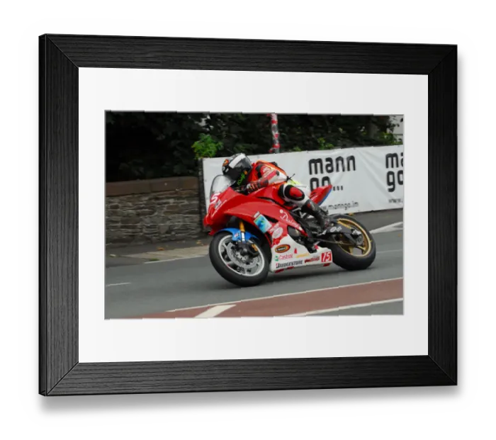 Framed Print : Wolfgang Schuster (Yamaha) 2013 Newcomers Manx Grand Prix Framed Print : Wolfgang Schuster (Yamaha) 2013 Newcomers Manx Grand Prix