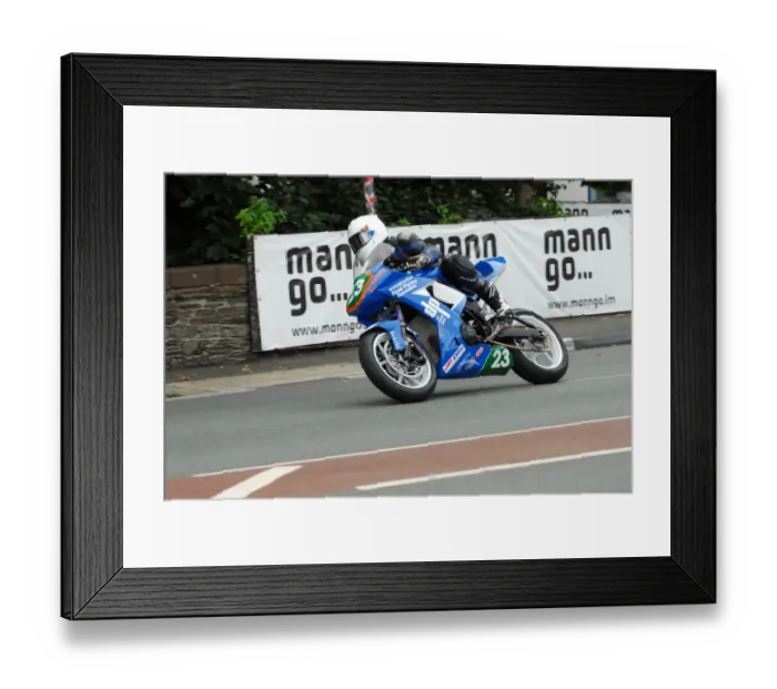 Framed Print : Tuuka Korhonen (Kawasaki) 2013 Lightweight Manx Grand Prix Framed Print : Tuuka Korhonen (Kawasaki) 2013 Lightweight Manx Grand Prix