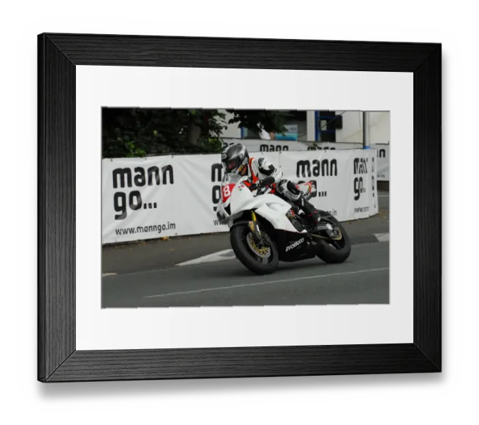 Framed Print : Dylan Scott (Honda) 2013 Newcomers Manx Grand Prix Framed Print : Dylan Scott (Honda) 2013 Newcomers Manx Grand Prix