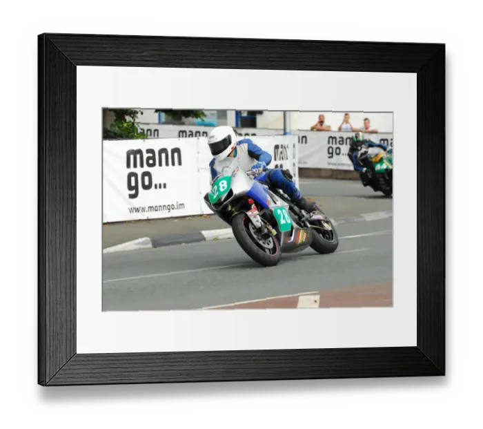 Framed Print : Peter Gibson (Suzuki) 2013 Lightweight Manx Grand Prix Framed Print : Peter Gibson (Suzuki) 2013 Lightweight Manx Grand Prix