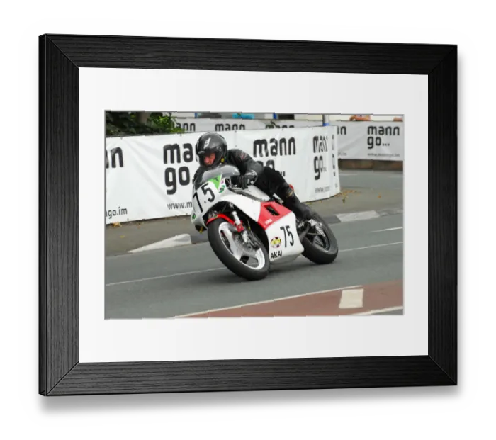 Framed Print : Ewan Hamilton (Yamaha) 2013 Formula Two Classic TT Framed Print : Ewan Hamilton (Yamaha) 2013 Formula Two Classic TT