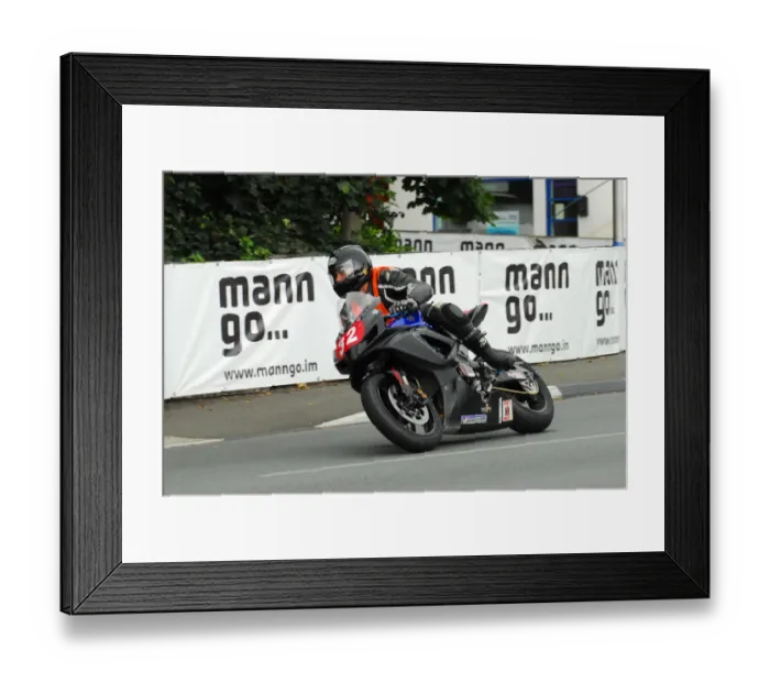 Framed Print : James McKay (Suzuki) 2013 Newcomers Manx Grand Prix Framed Print : James McKay (Suzuki) 2013 Newcomers Manx Grand Prix