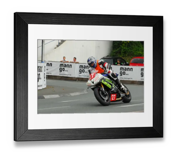 Framed Print : Robert Nelson (Yamaha) 2013 Newcomers Manx Grand Prix Framed Print : Robert Nelson (Yamaha) 2013 Newcomers Manx Grand Prix