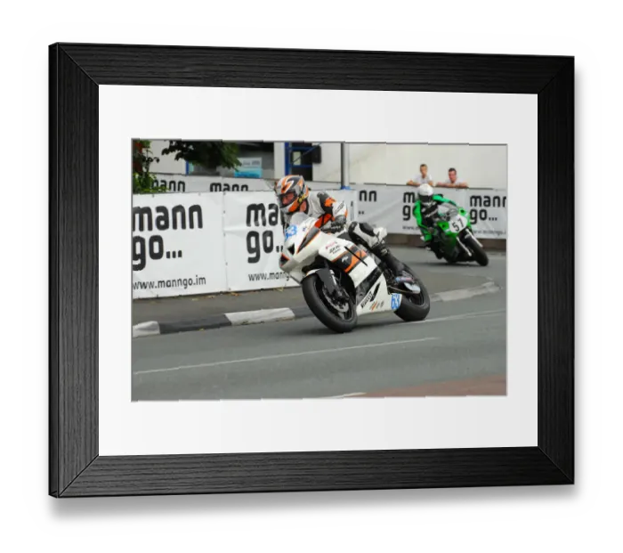 Framed Print : Ian Shaw (Kawasaki) 2013 Junior Manx Grand Prix Framed Print : Ian Shaw (Kawasaki) 2013 Junior Manx Grand Prix