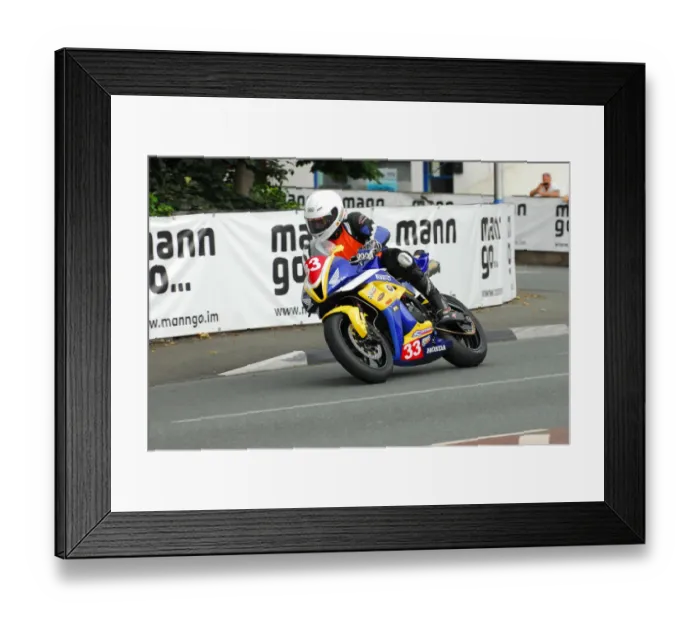 Framed Print : Michael Hunt (Honda) 2013 Newcomers Manx Grand Prix Framed Print : Michael Hunt (Honda) 2013 Newcomers Manx Grand Prix