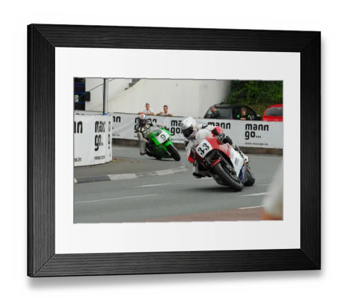 Framed Print : Graham English (Suzuki) 2013 Formula One Classic TT