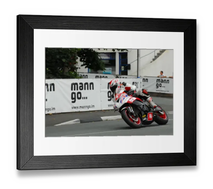 Framed Print : Gareth Evans (Kawasaki) 2013 Newcomers Manx Grand Prix Framed Print : Gareth Evans (Kawasaki) 2013 Newcomers Manx Grand Prix