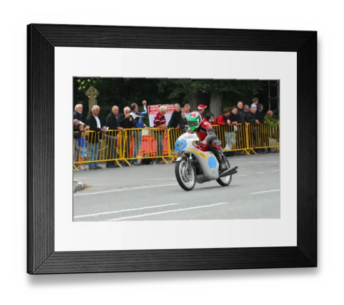 Framed Print : Pete Gibson (Honda) 2013 Classic TT Lap of Honour Framed Print : Pete Gibson (Honda) 2013 Classic TT Lap of Honour