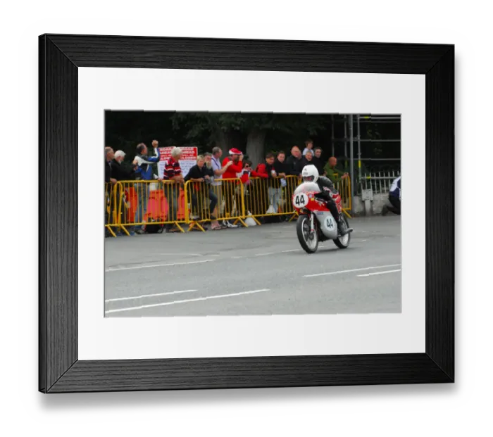 Framed Print : David Cretney (MV) 2013 Classic TT Lap of Honour Framed Print : David Cretney (MV) 2013 Classic TT Lap of Honour