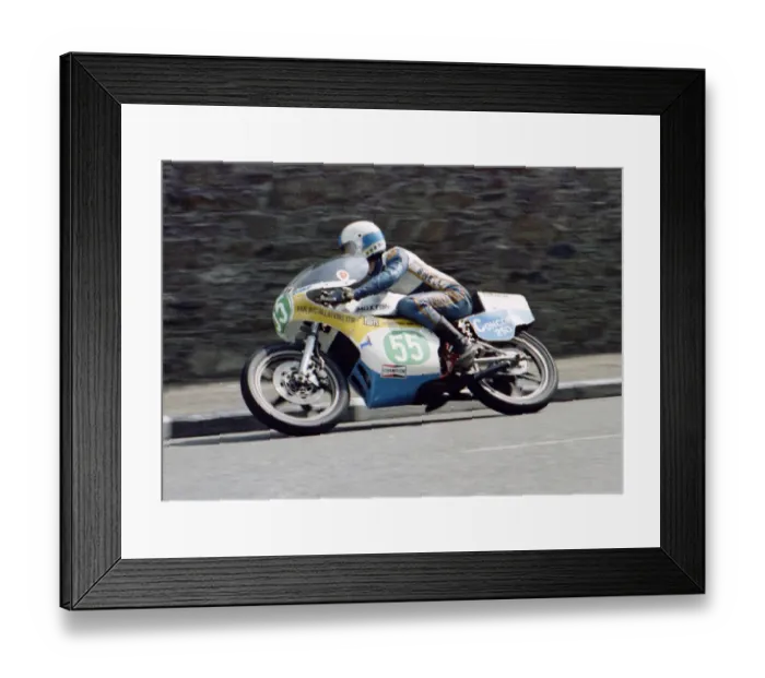 Framed Print : Derek Mortimer (Yamaha) 1979 Junior TT Framed Print : Derek Mortimer (Yamaha) 1979 Junior TT