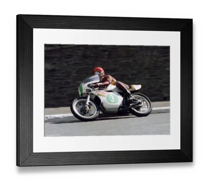 Framed Print : Ian Richards (Yamaha) 1979 Junior TT Framed Print : Ian Richards (Yamaha) 1979 Junior TT
