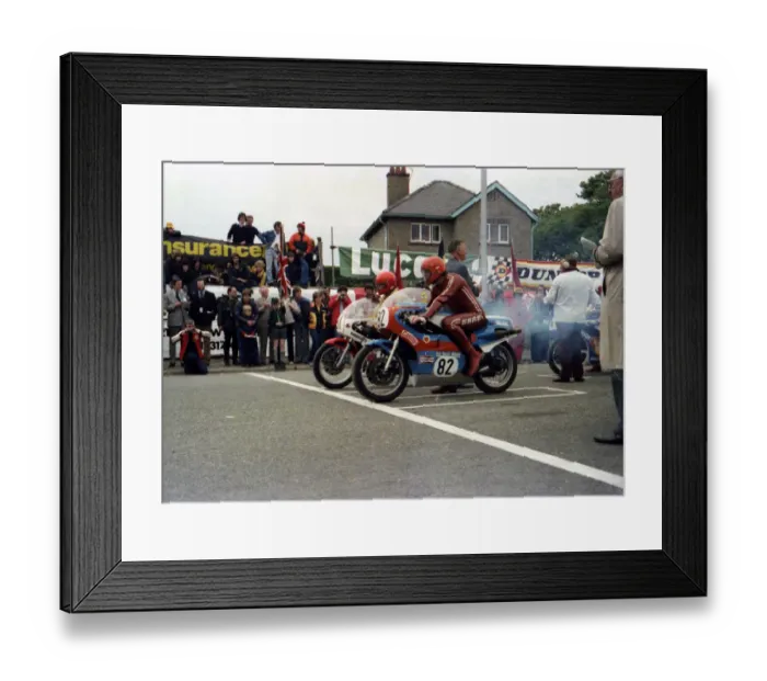 Framed Print : Danny Shimin (Yamaha) & Herbert Schieferecke (Suzuki) 1979 Classic TT Framed Print : Danny Shimin (Yamaha) & Herbert Schieferecke (Suzuki) 1979 Classic TT