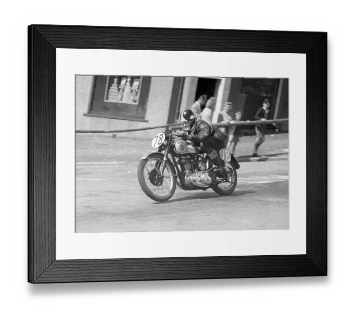 Framed Print : Gerald Brown (BSA) 1952 Junior Clubman TT Framed Print : Gerald Brown (BSA) 1952 Junior Clubman TT