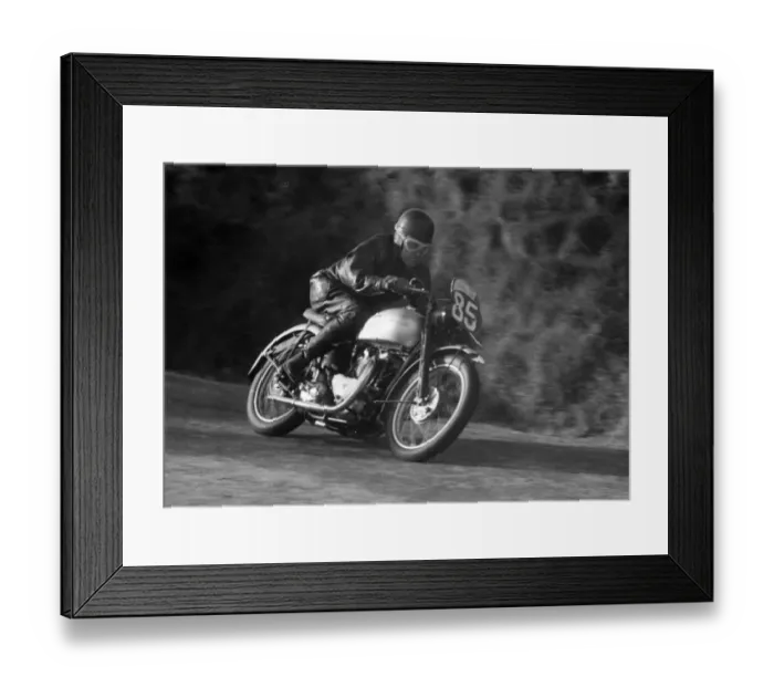 Framed Print : T Southward (Triumph) 1952 Senior Clubman TT Framed Print : T Southward (Triumph) 1952 Senior Clubman TT