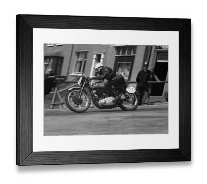 Framed Print : George Arnold (BSA) 1953 Junior Clubman TT Framed Print : George Arnold (BSA) 1953 Junior Clubman TT