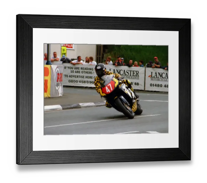 Framed Print : Anita Buxton (Kawasaki) 1999 Production TT Framed Print : Anita Buxton (Kawasaki) 1999 Production TT