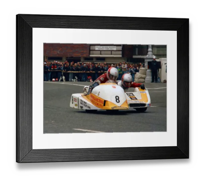 Framed Print : Mick Burcombe & Colin Hardman (Ireson Yamaha) 1988 Sidecar TT Framed Print : Mick Burcombe & Colin Hardman (Ireson Yamaha) 1988 Sidecar TT