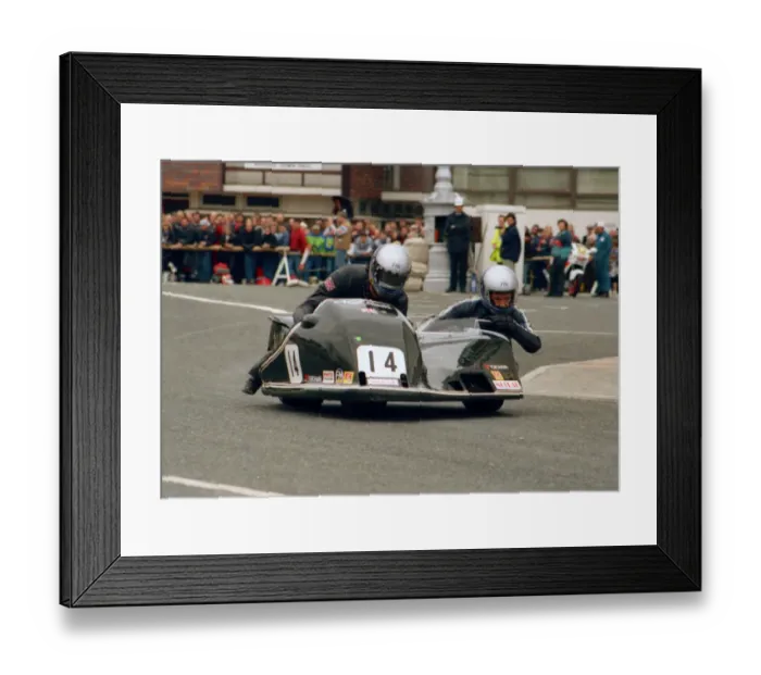 Framed Print : Neil Smith & John Gibbard (Yamaha) 1988 Sidecar TT Framed Print : Neil Smith & John Gibbard (Yamaha) 1988 Sidecar TT