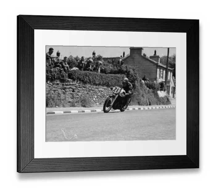 Framed Print : Johnny Lockett (Norton) 1950 Senior TT Framed Print : Johnny Lockett (Norton) 1950 Senior TT