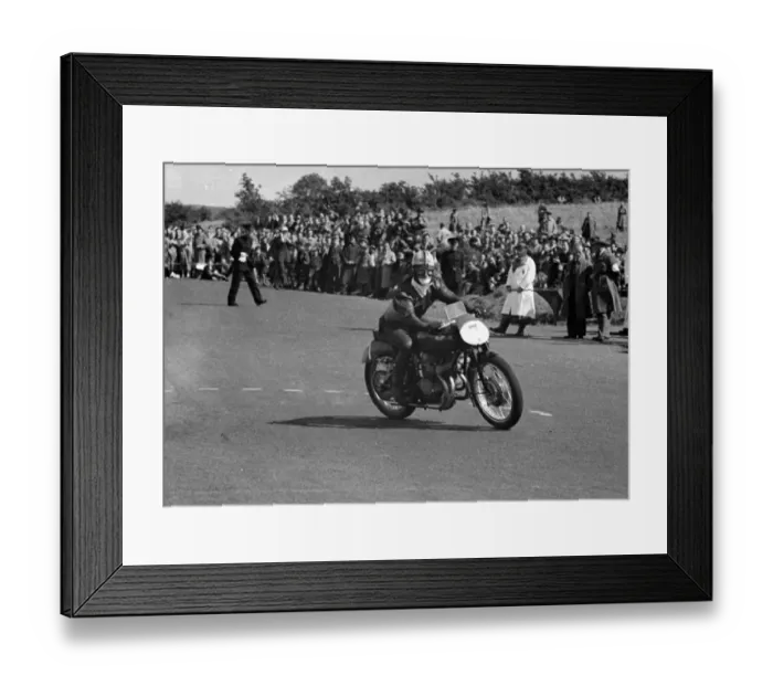 Framed Print : Nello Pagani (Gilera) 1950 Senior Ulster Grand Prix Framed Print : Nello Pagani (Gilera) 1950 Senior Ulster Grand Prix
