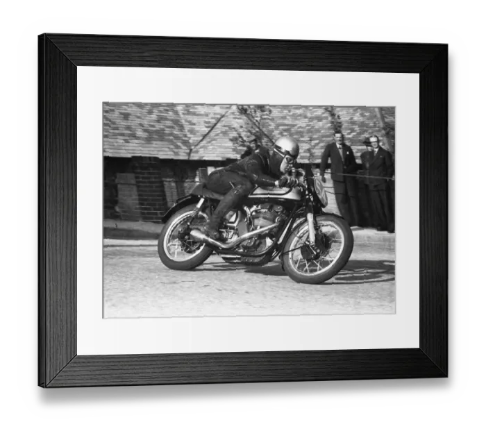 Framed Print : Bill Spence (Norton) 1955 Senior TT Framed Print : Bill Spence (Norton) 1955 Senior TT