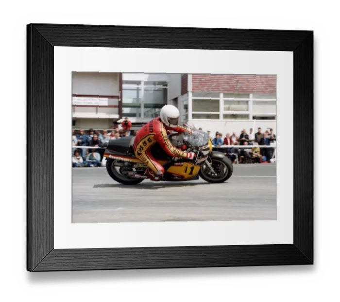 Framed Print : Klaus Klein (Suzuki) 1984 Senior TT Framed Print : Klaus Klein (Suzuki) 1984 Senior TT