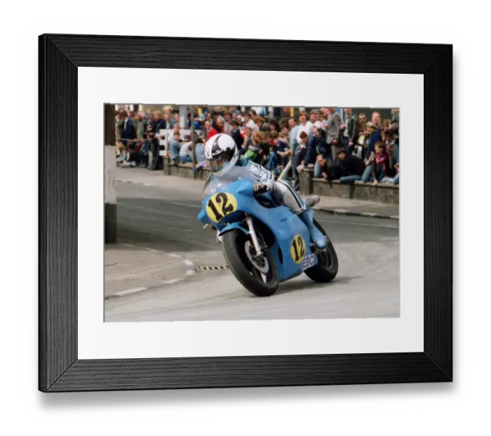 Framed Print : Dennis Ireland (Suzuki) 1984 Senior TT Framed Print : Dennis Ireland (Suzuki) 1984 Senior TT