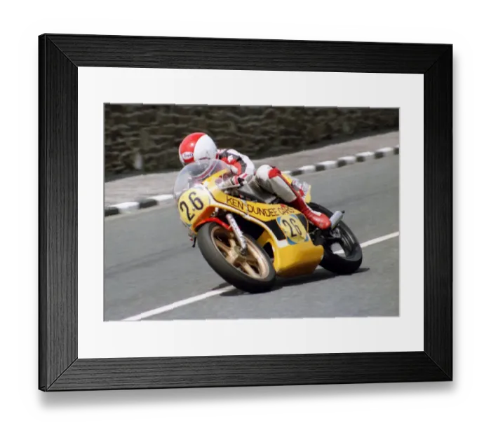 Framed Print : Donnie Robinson (Yamaha) 1984 Senior TT Framed Print : Donnie Robinson (Yamaha) 1984 Senior TT