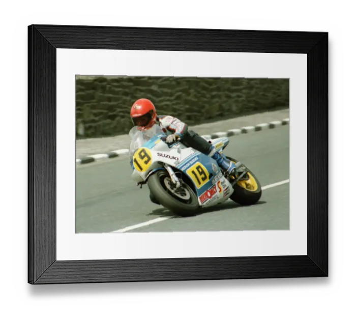 Framed Print : Rob McElnea (Suzuki) 1984 Senior TT Framed Print : Rob McElnea (Suzuki) 1984 Senior TT