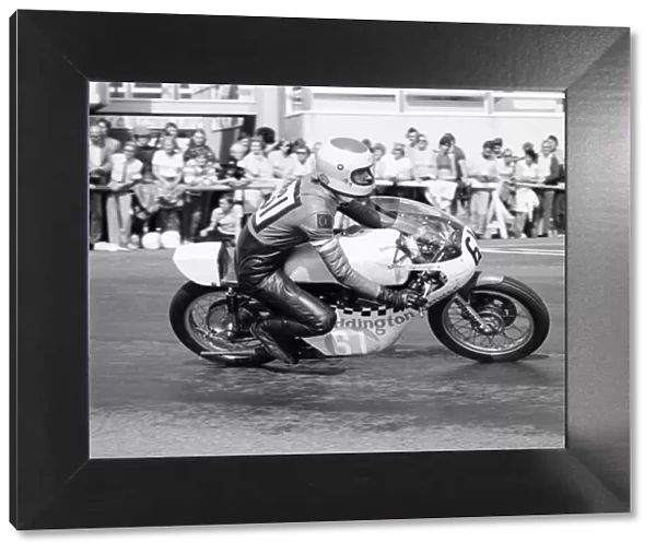 Pete Shillings (Yamaha) 1975 Junior Manx Grand Prix