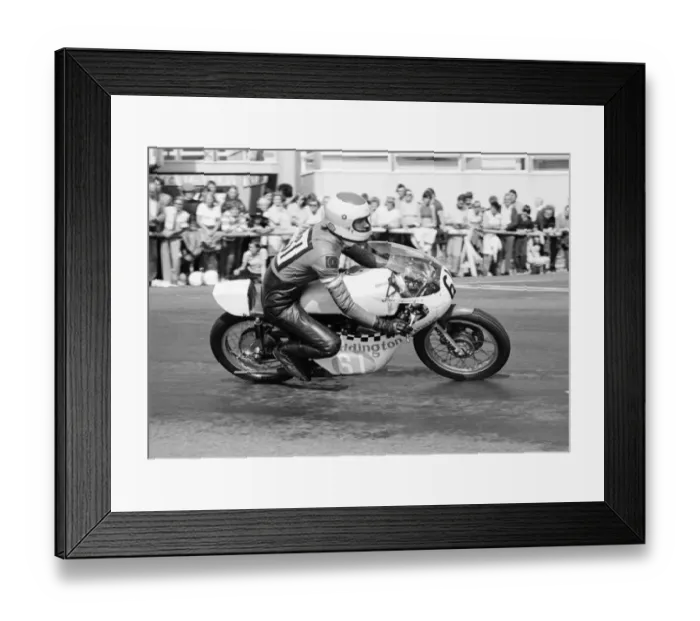 Framed Print : Pete Shillings (Yamaha) 1975 Junior Manx Grand Prix Framed Print : Pete Shillings (Yamaha) 1975 Junior Manx Grand Prix
